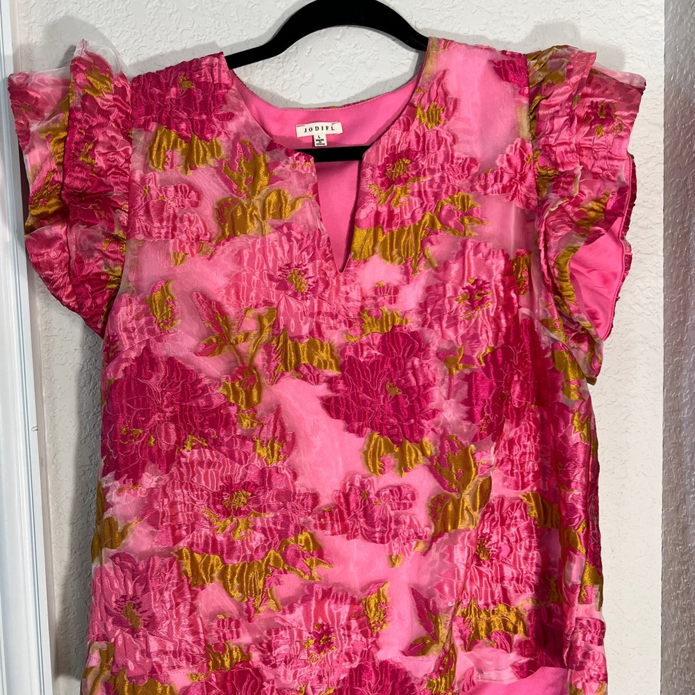 JODIFL Pink and Gold Floral Ruffle top